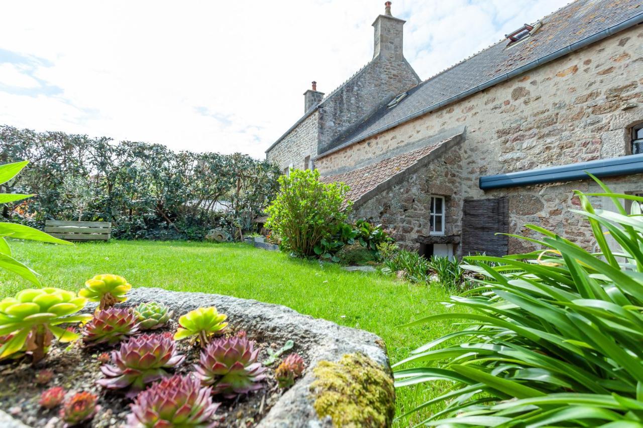 Cute Normandy Chaleureuse Maison Au Cap Levi Fermanville Kültér fotó